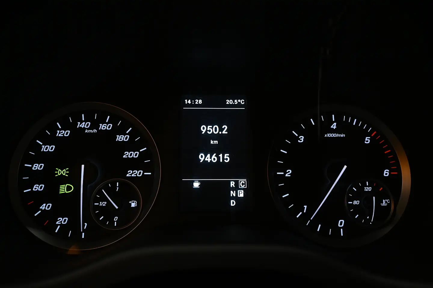 Car Image - 6e12SwmDnWu769yUGCYequ