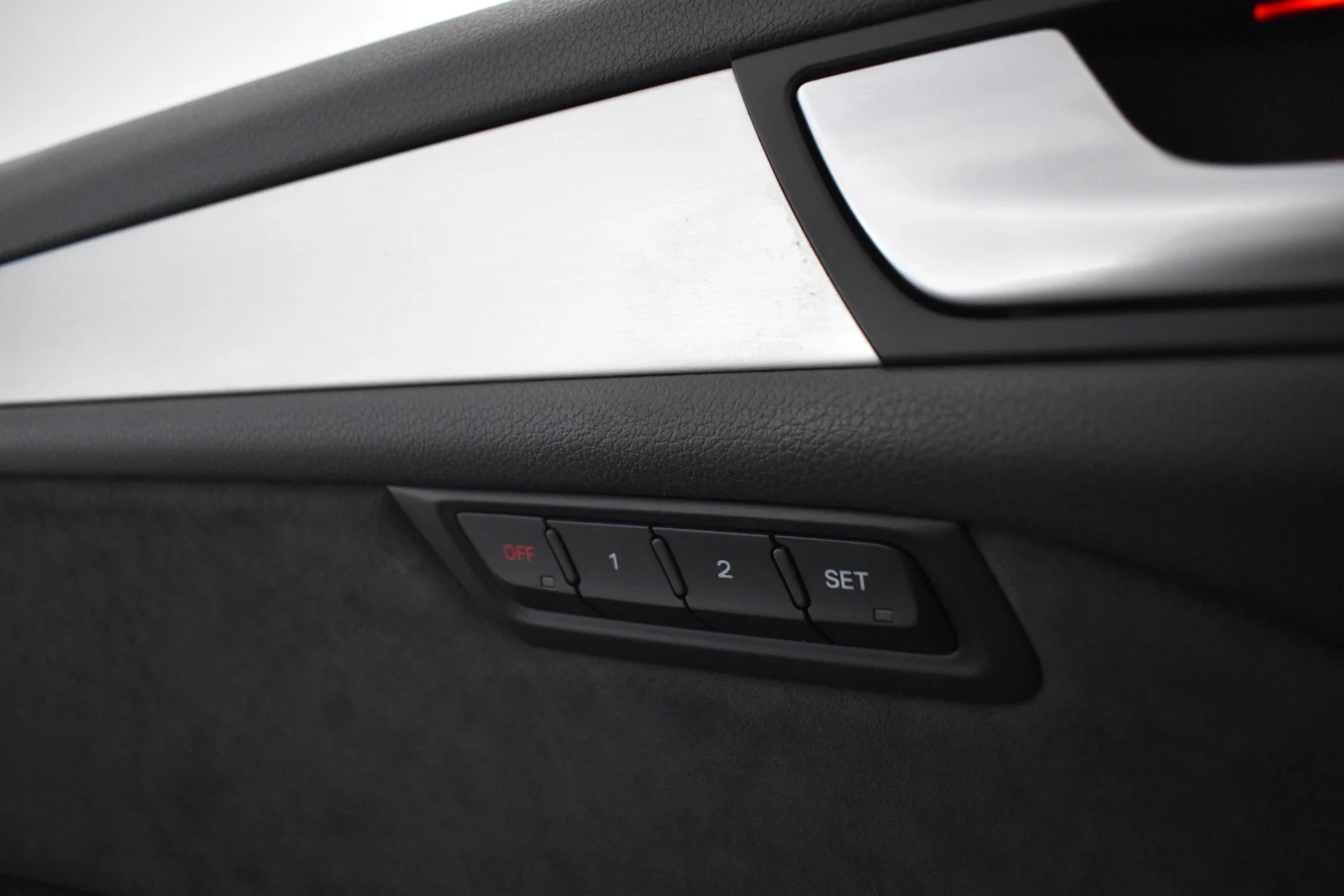Car Image - 4gQFVczjuKZJEaPW3M5V7g