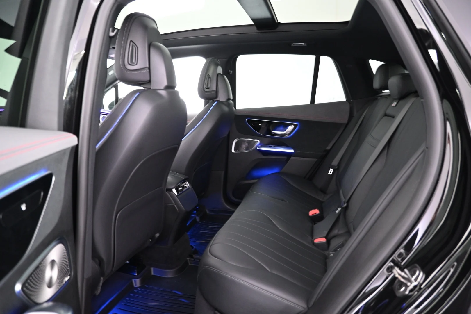 Car Image - 2RpnrQyjeTZYzilcHOpd1g