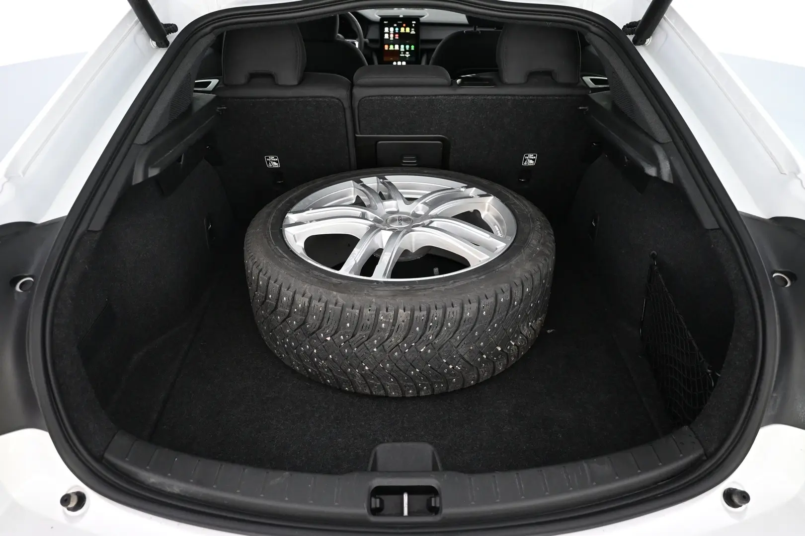 Car Image - 3R0DkSwNfRIe1rppvsNSxV