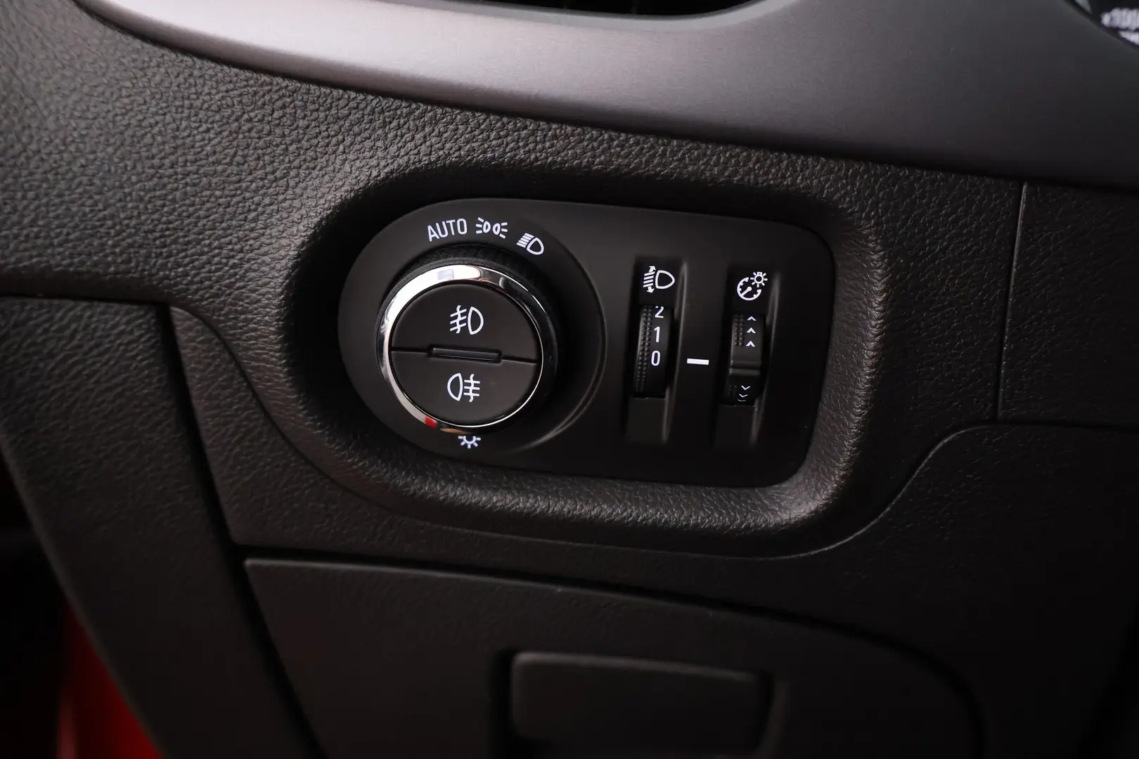 Car Image - 44WDqJX0Acq4Fl4XoEUSVr