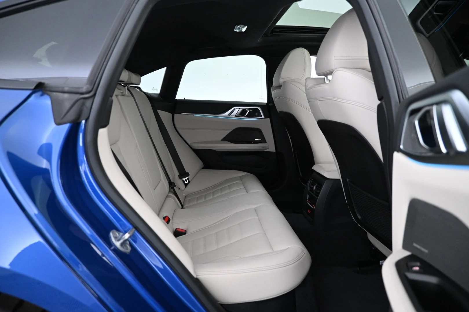 Car Image - eCbnhIDkOjjUXXWsDyxVo