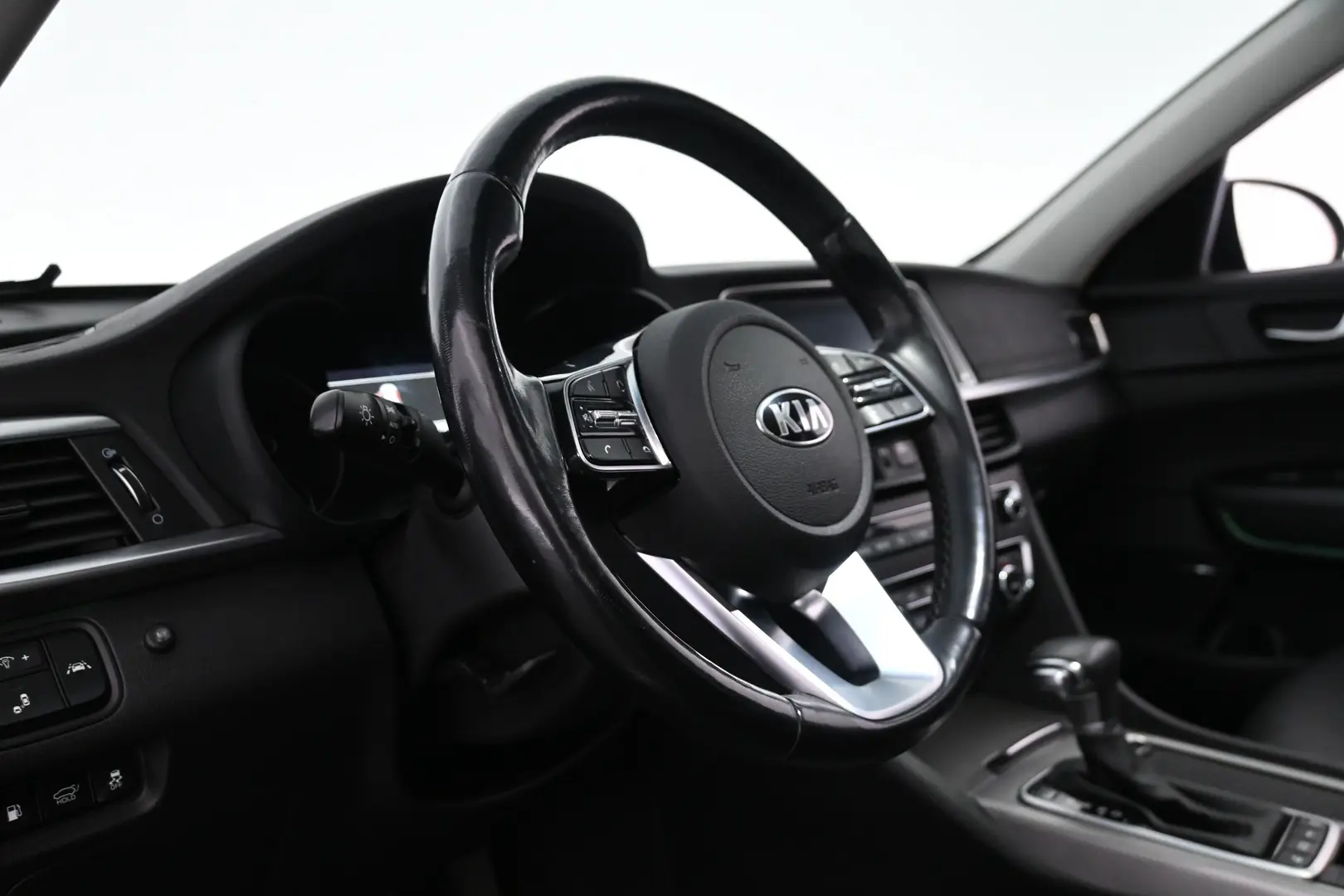Car Image - 2iKhYbbW1Hu2n5Qz9ydLwJ