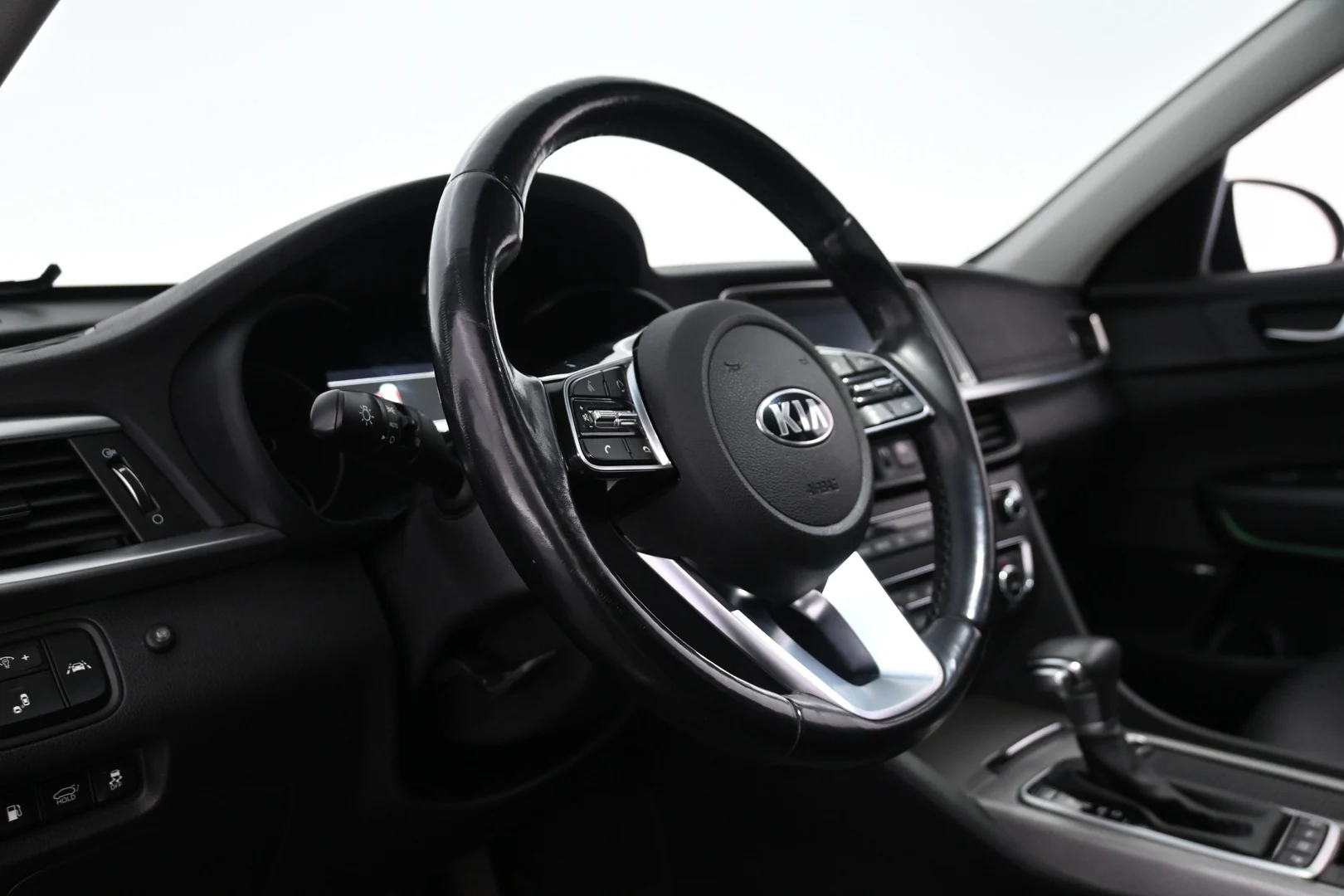 Car Image - 2iKhYbbW1Hu2n5Qz9ydLwJ