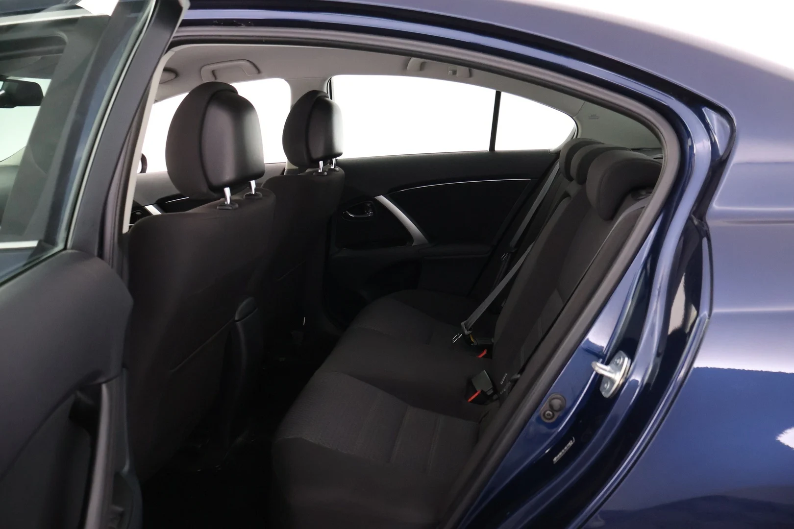 Car Image - kFBkwdCcBLwGLxL6uMe7r