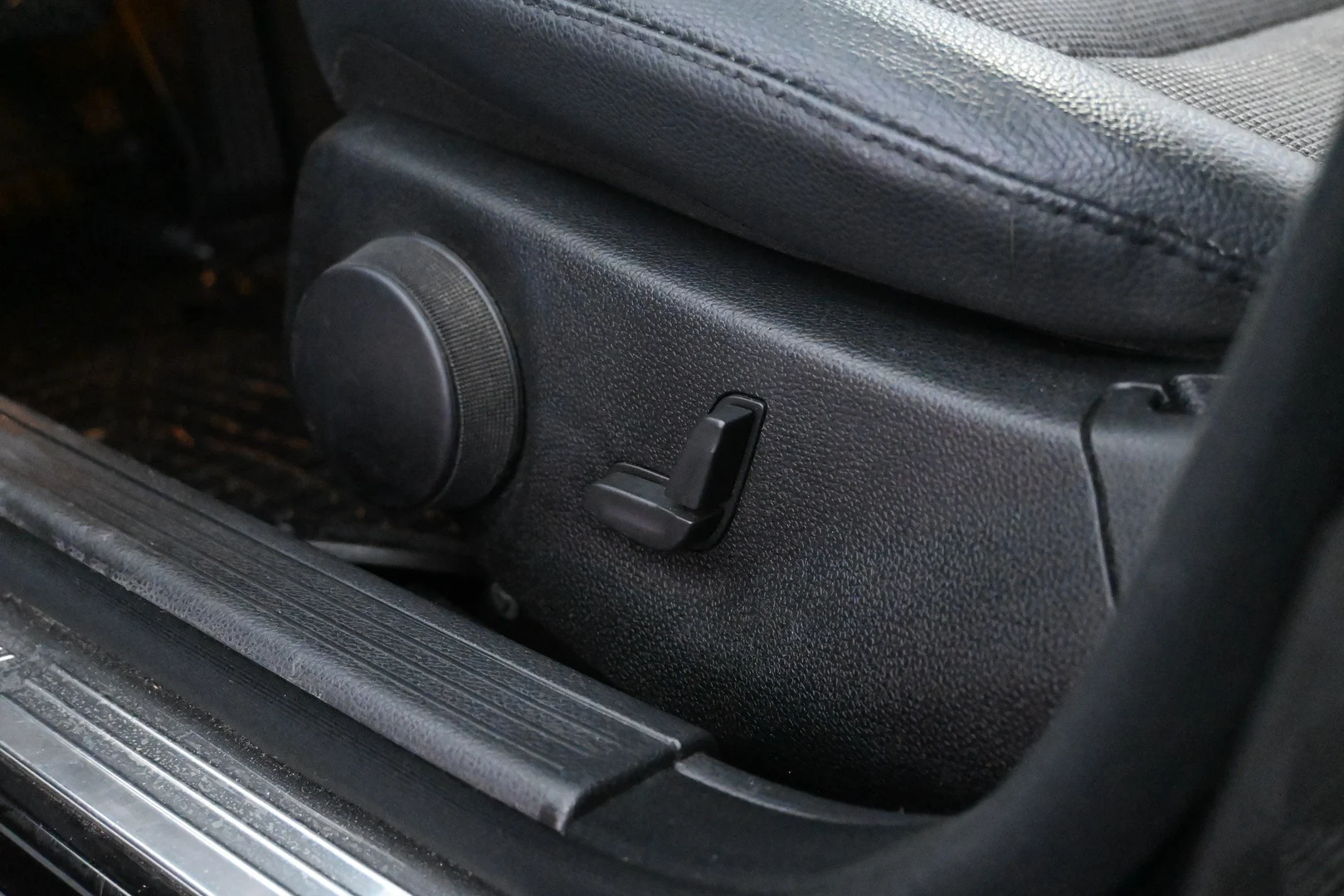 Car Image - 2uSTUyxaThj2RpPXIGzKLA