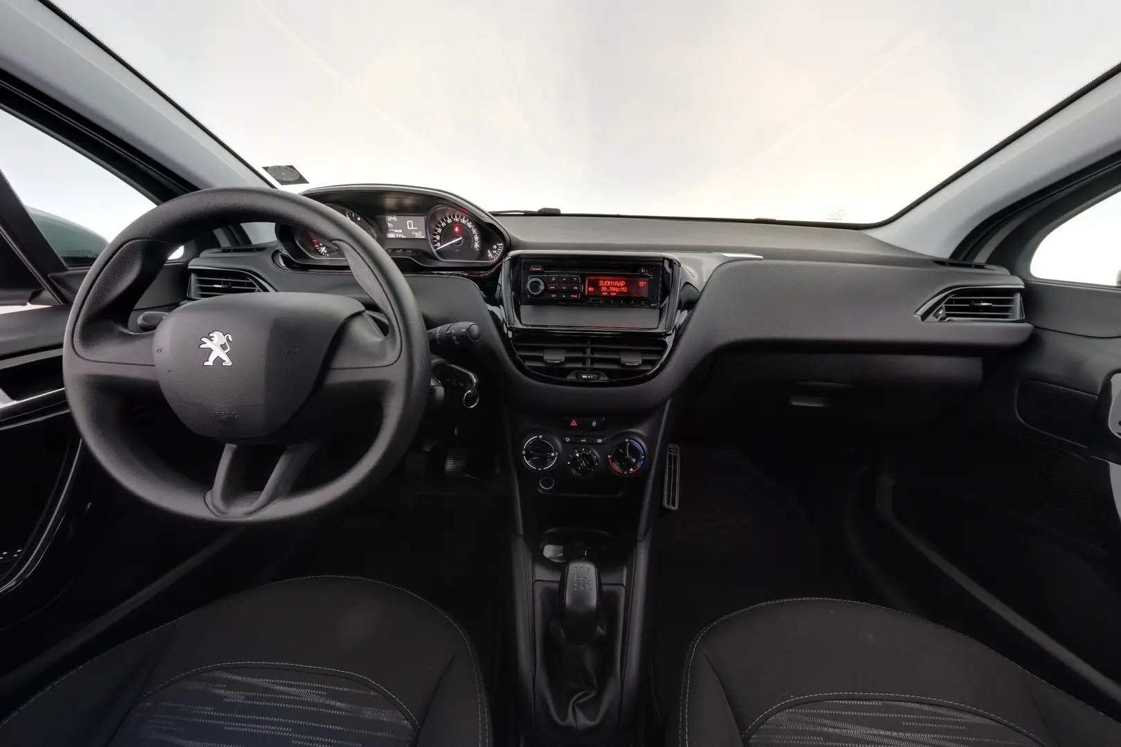 Car Image - 44NzPA0D3QfiutMr488Aqd