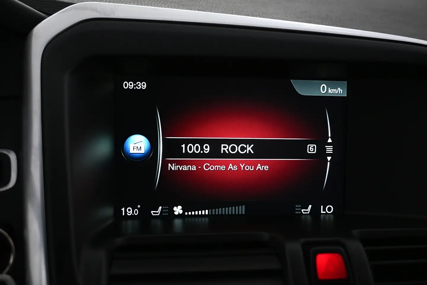 Car Image - qebHeb319IC7tY91RG3AU