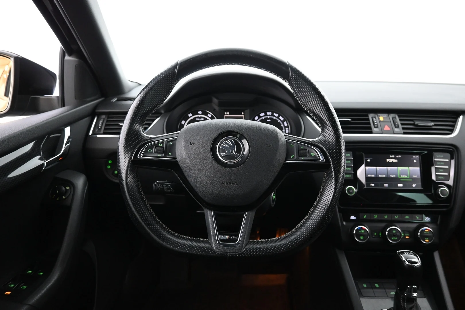 Car Image - 7BoVRSwA8klBZwFP0pbZy4