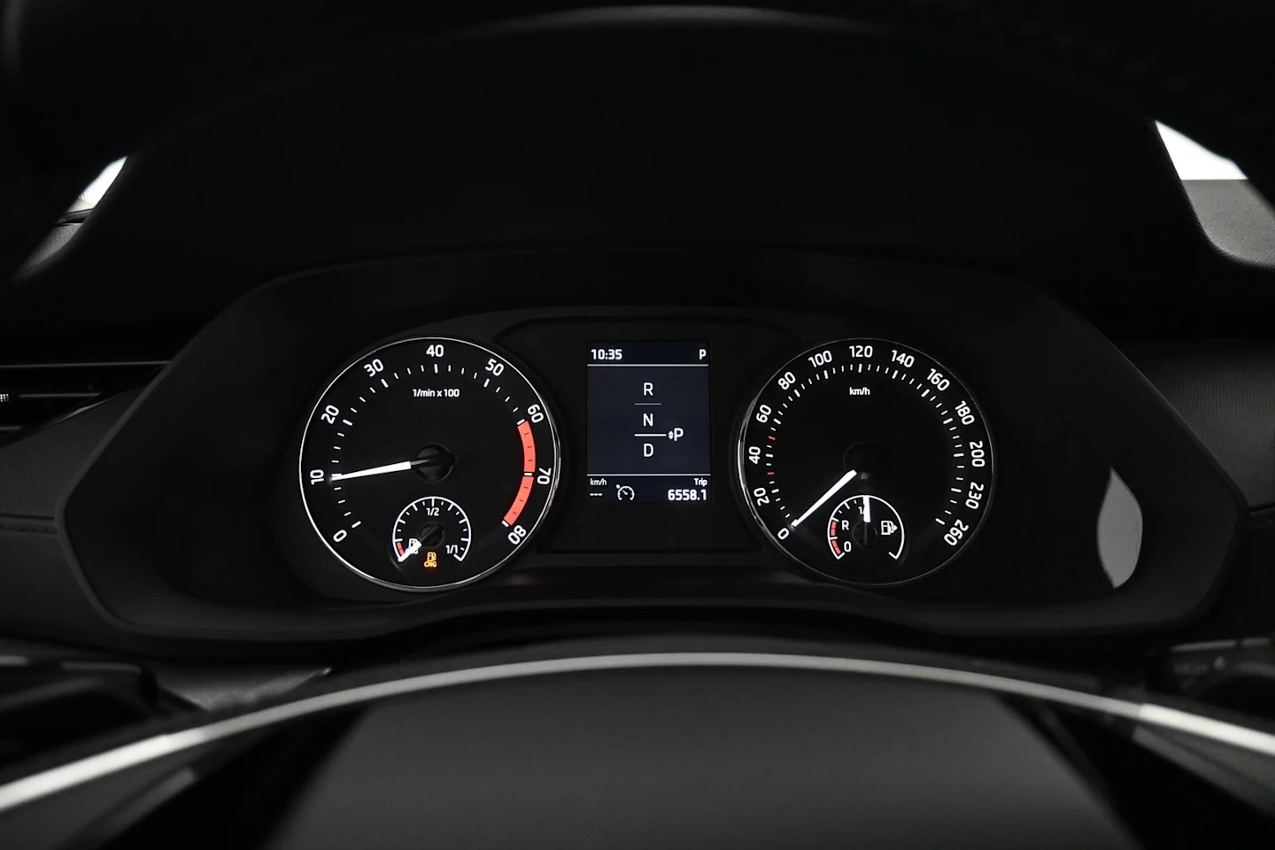 Car Image - ZvBF7LNEptzvqFN4ryolx