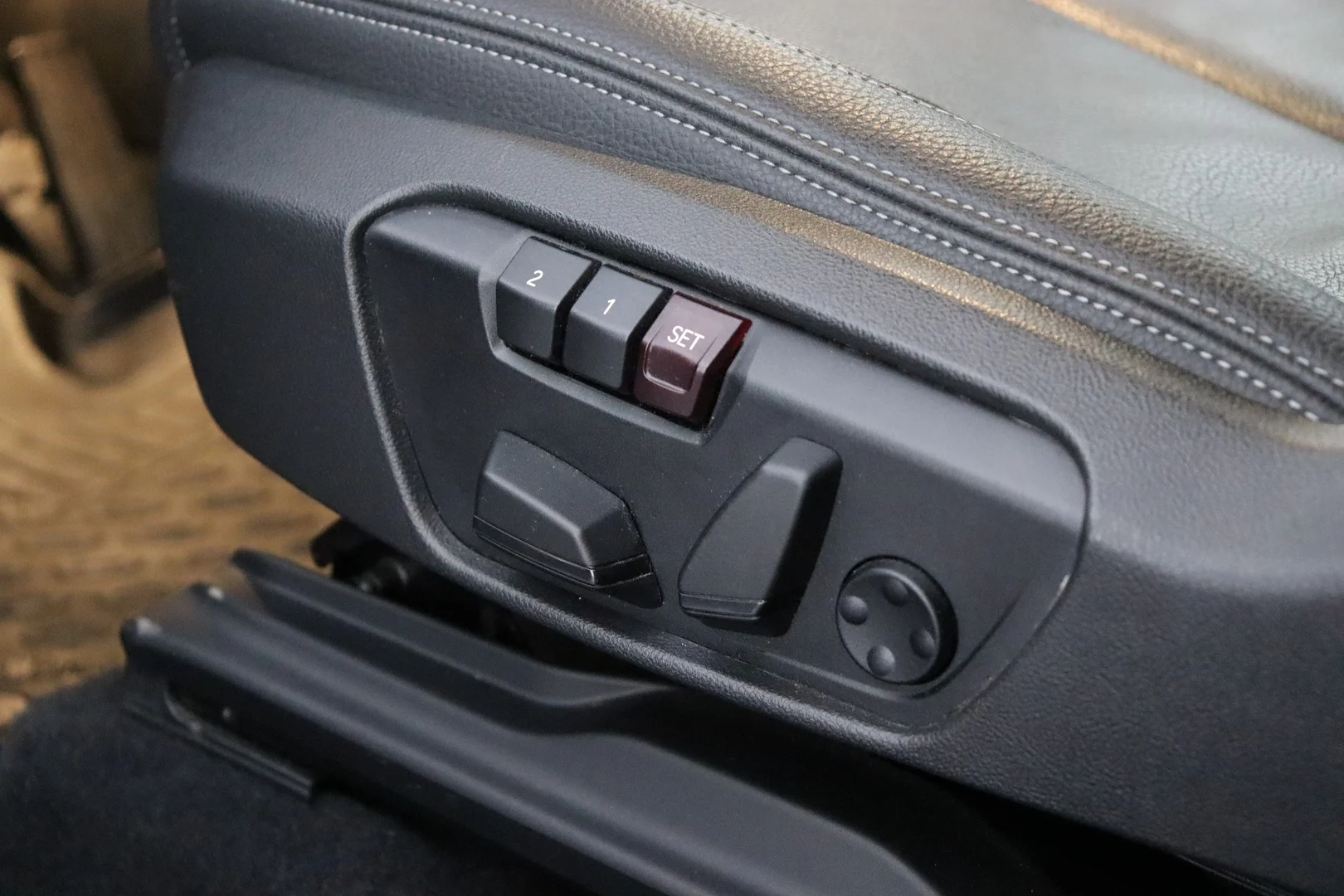 Car Image - 5CRJs0Pkgl5FRZk0YM8RXj