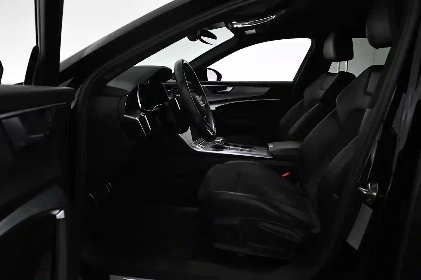 Car Image - TgRY74LHbvkb8fgXgh4ag