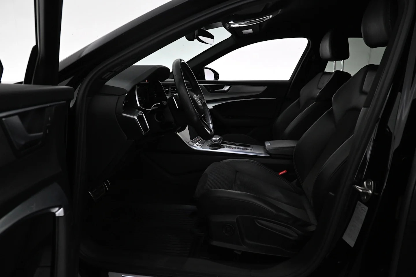 Car Image - TgRY74LHbvkb8fgXgh4ag