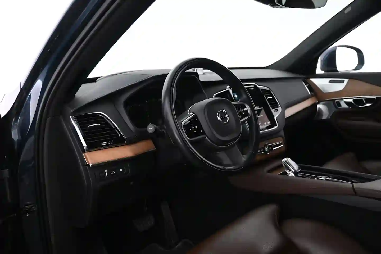 Car Image - 2hEOorAZSRaNiv26bcobif