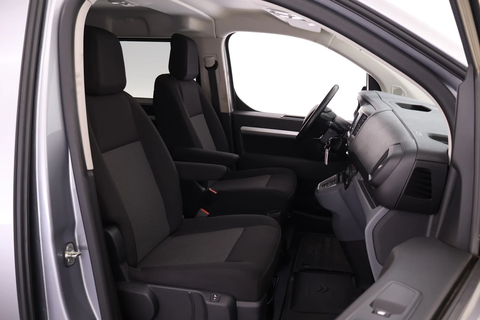 Car Image - 2GzL7ncy93YZ2NwcIiiao7
