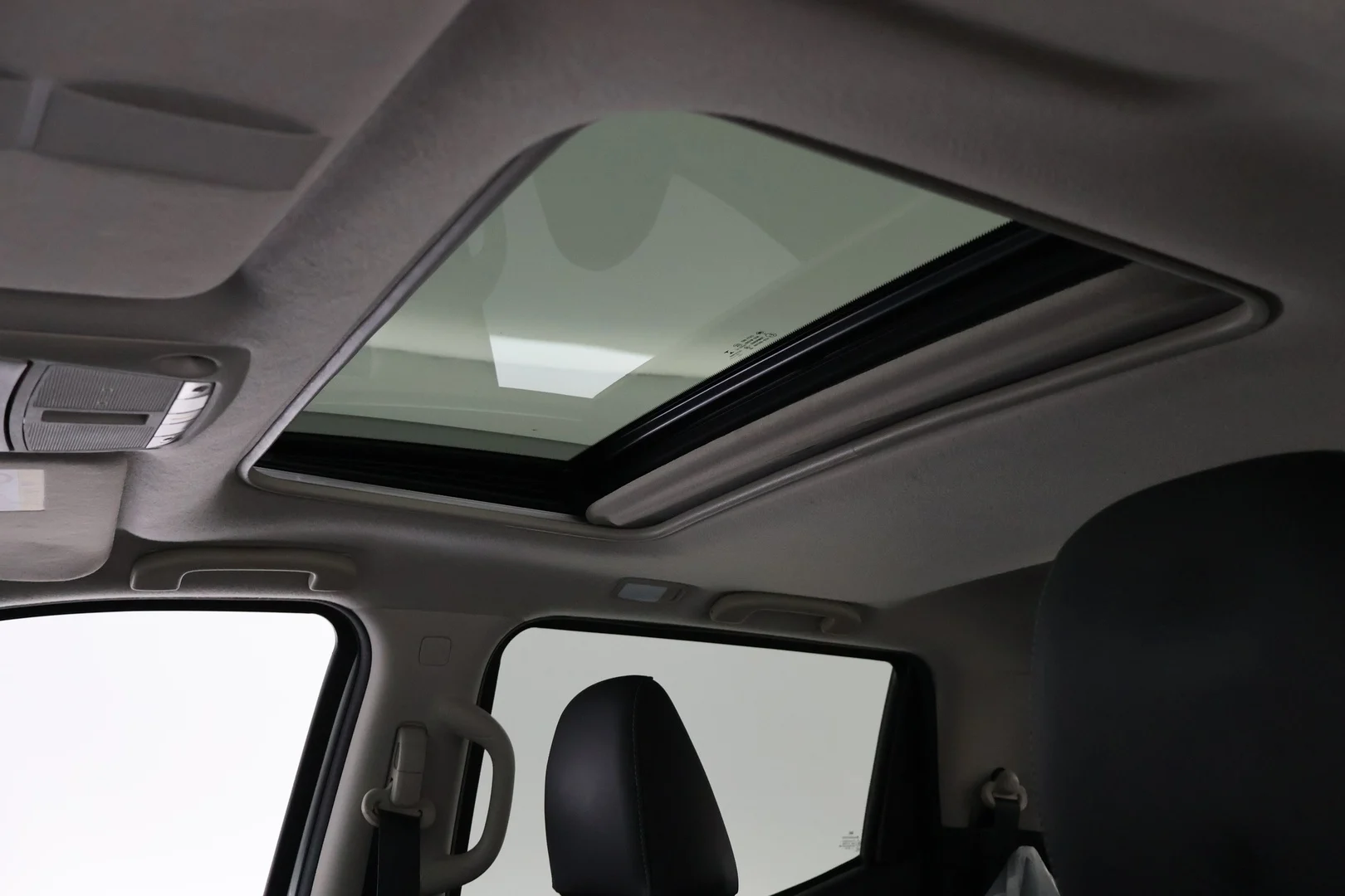 Car Image - 3aOK00xOa2C6OpDi2V6r3M