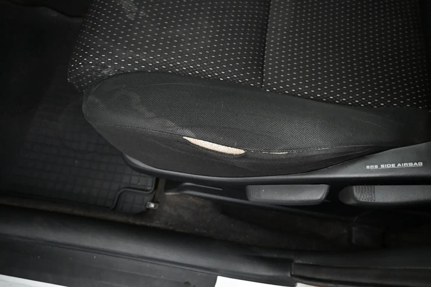 Car Image - 5t075XjLGlHc1RODwKluxd