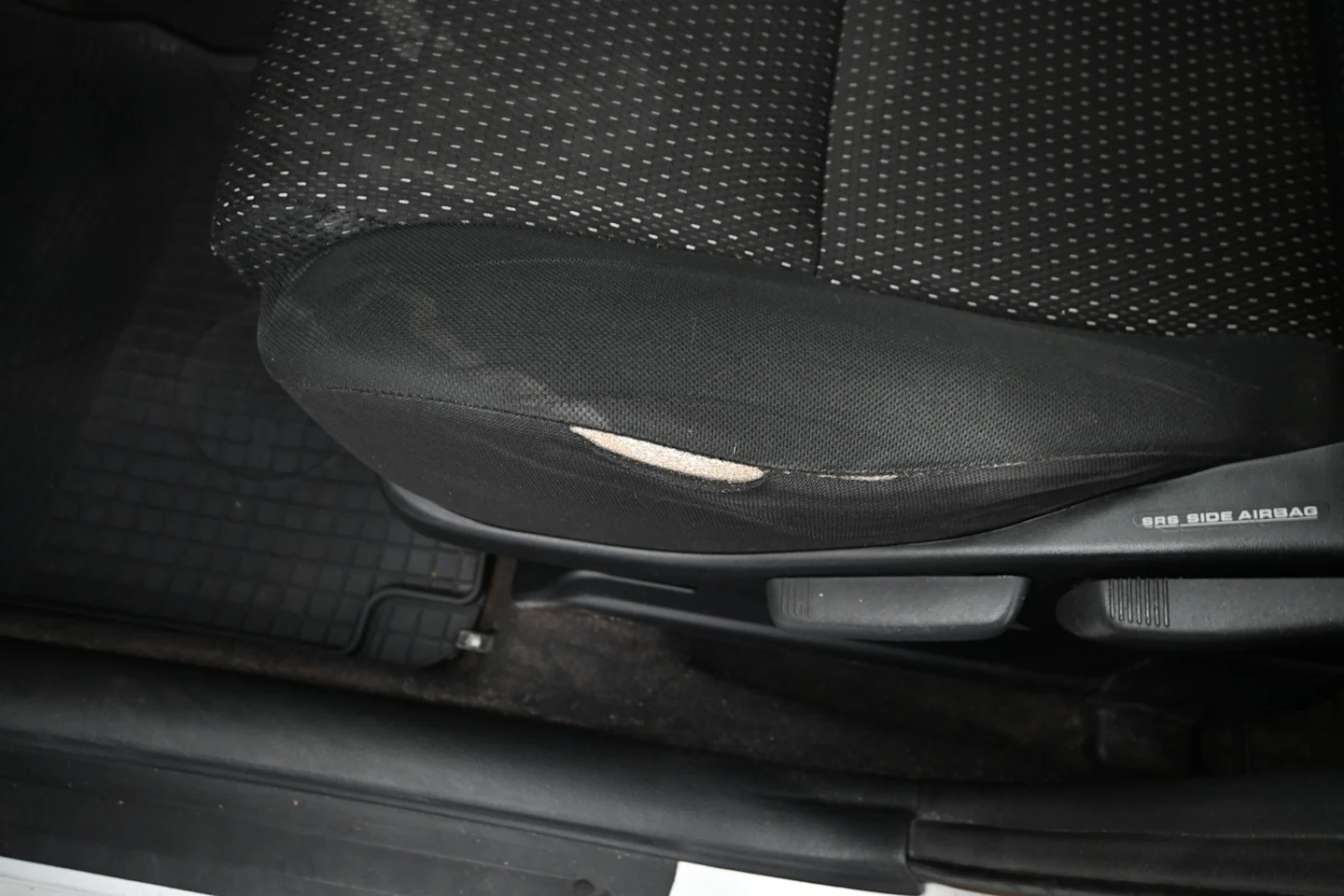 Car Image - 5t075XjLGlHc1RODwKluxd