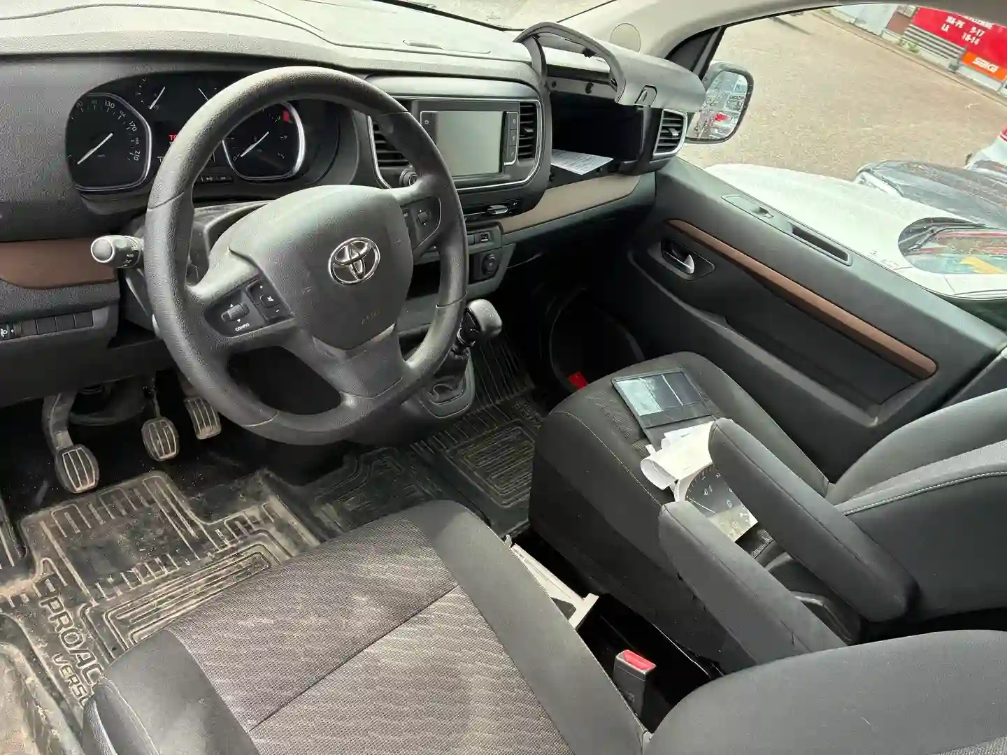 Car Image - 21uC8C11efLx47yy3pnDQ5