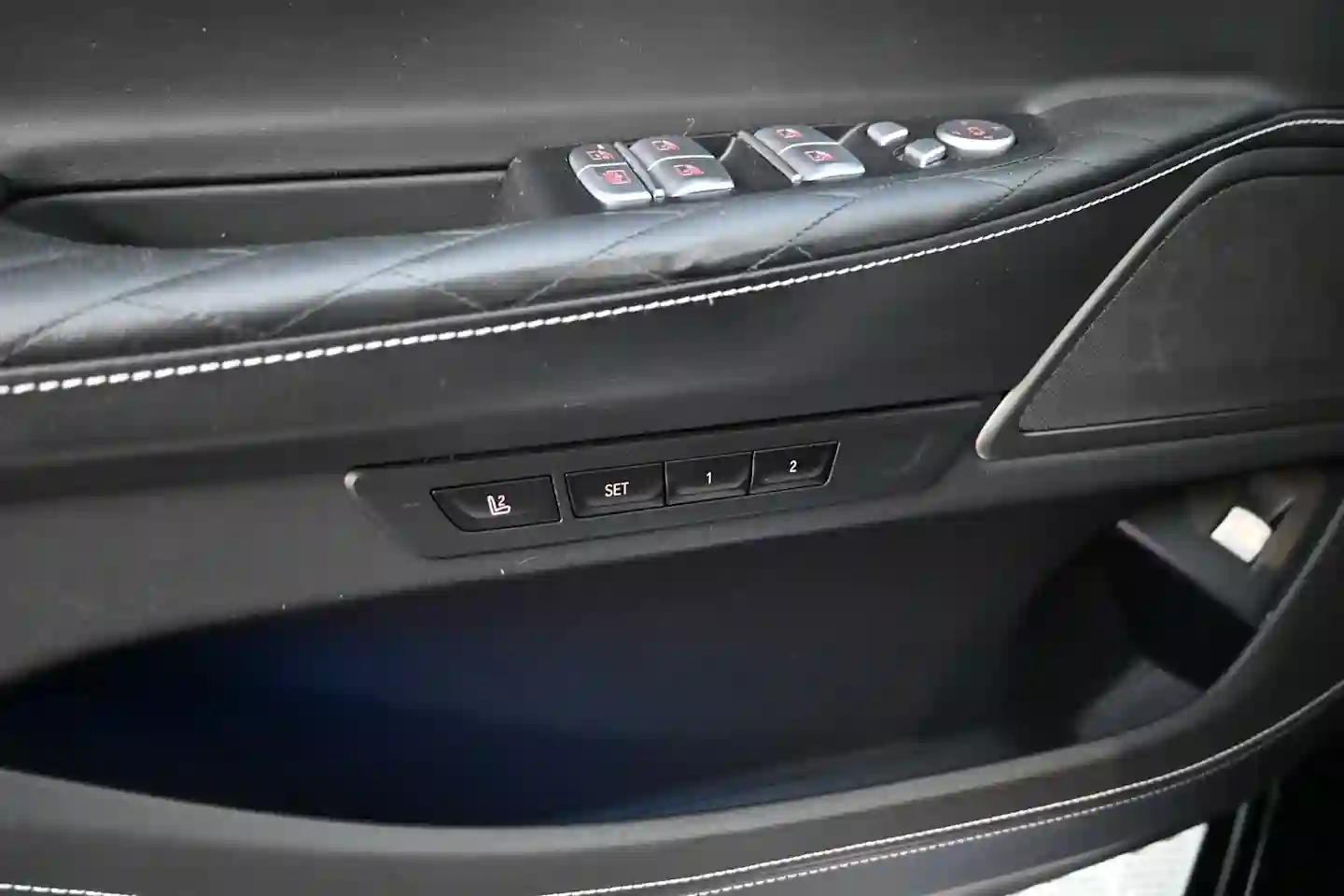 Car Image - 6SmPiGu3f0uVvcStaxfCRD