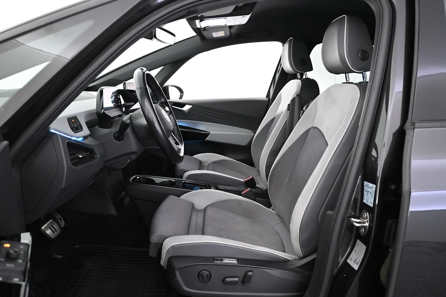 Car Image - 3JjVdBmEBbhL36DG2WmmeD