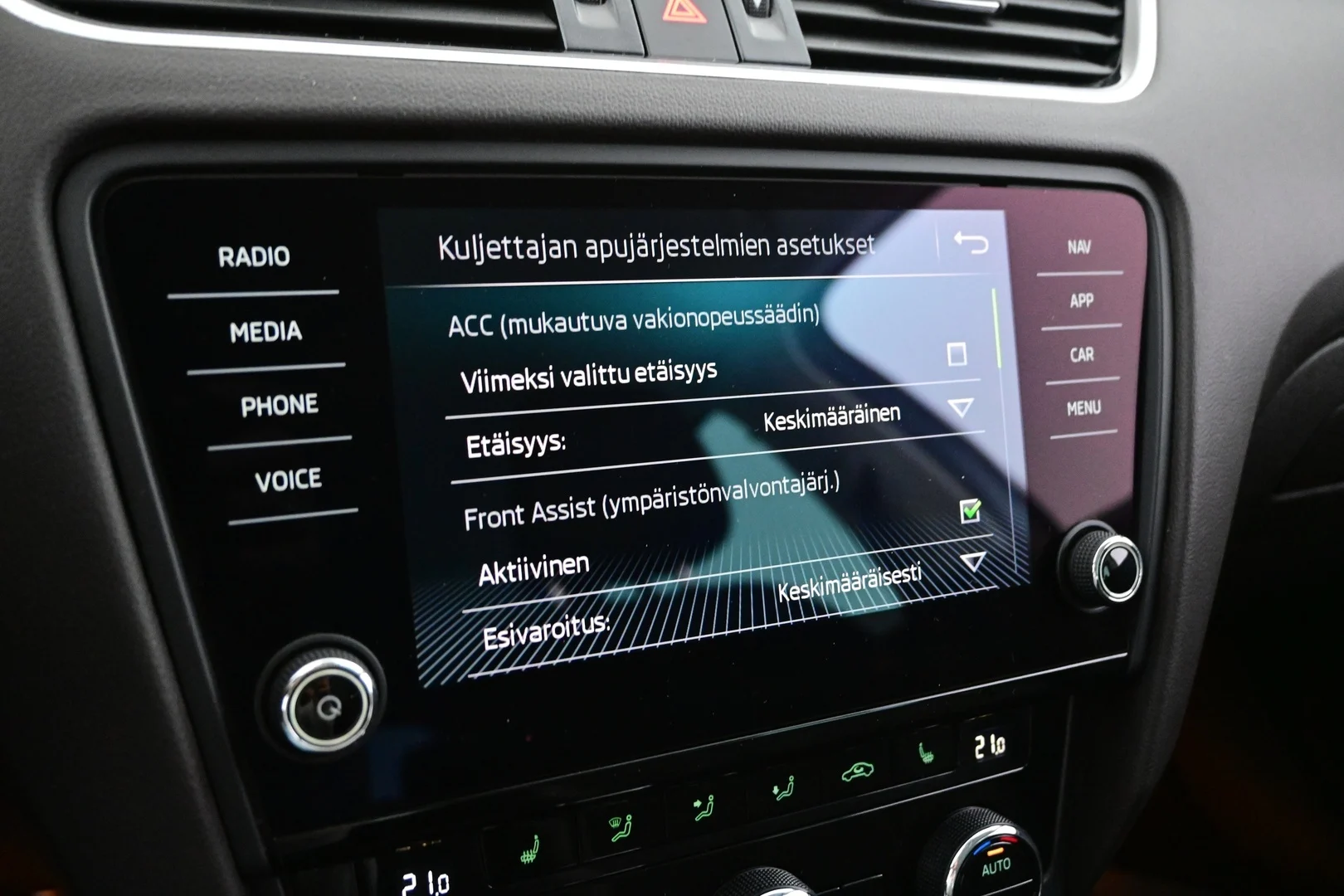Car Image - 4RDkytuFahdTryGGTrkMdQ