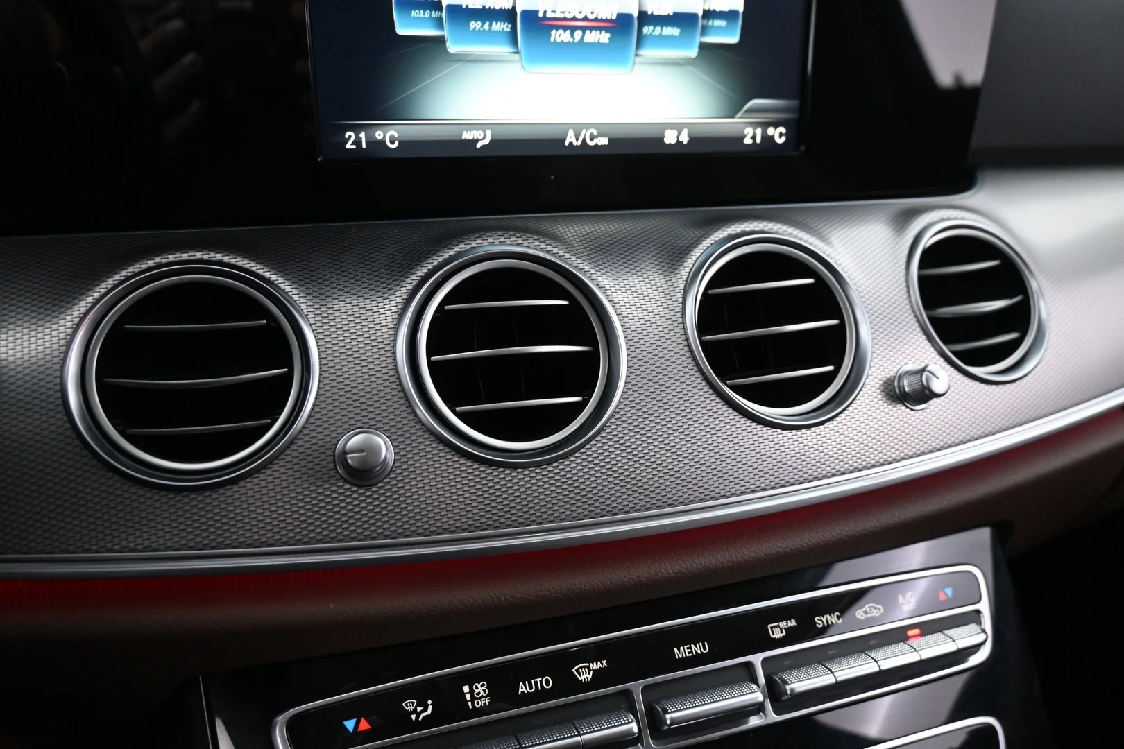 Car Image - 1QKCNIZkk4veKM7L0tP5DW