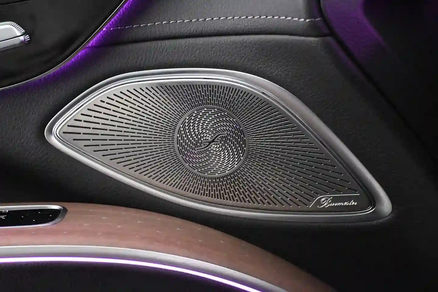 Car Image - 2GTJF2nWiA65iCFz9fNkmU