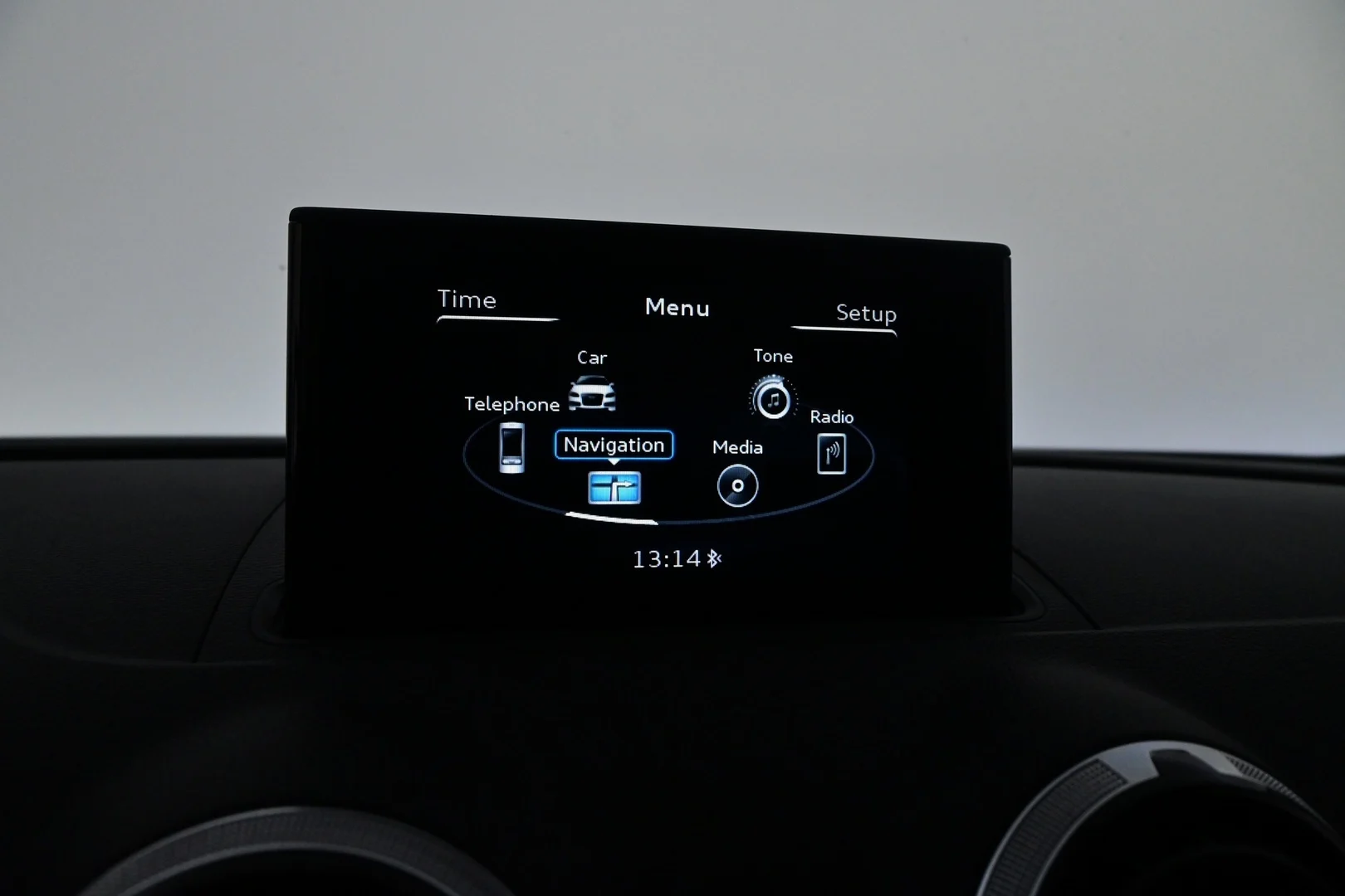 Car Image - fcLf4cOHPBOeLtnsmPOue