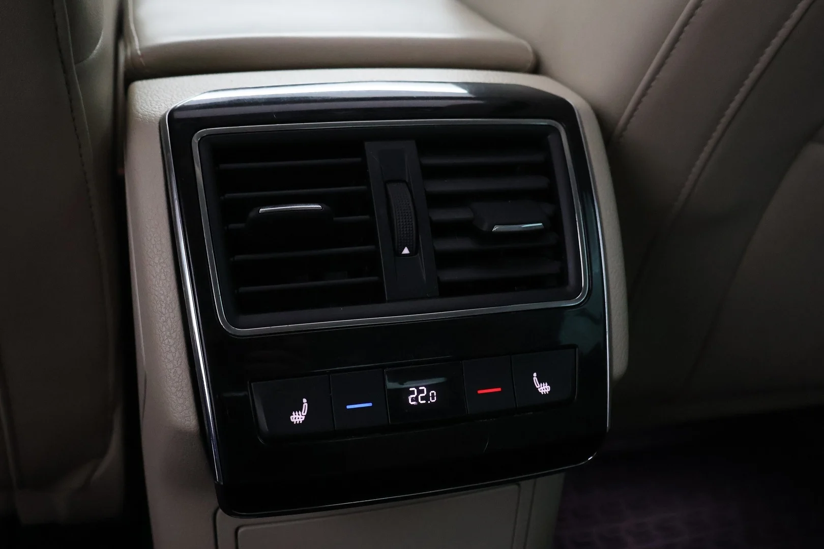 Car Image - 1l75ypJ2sTDjNmW8OpiQ5J