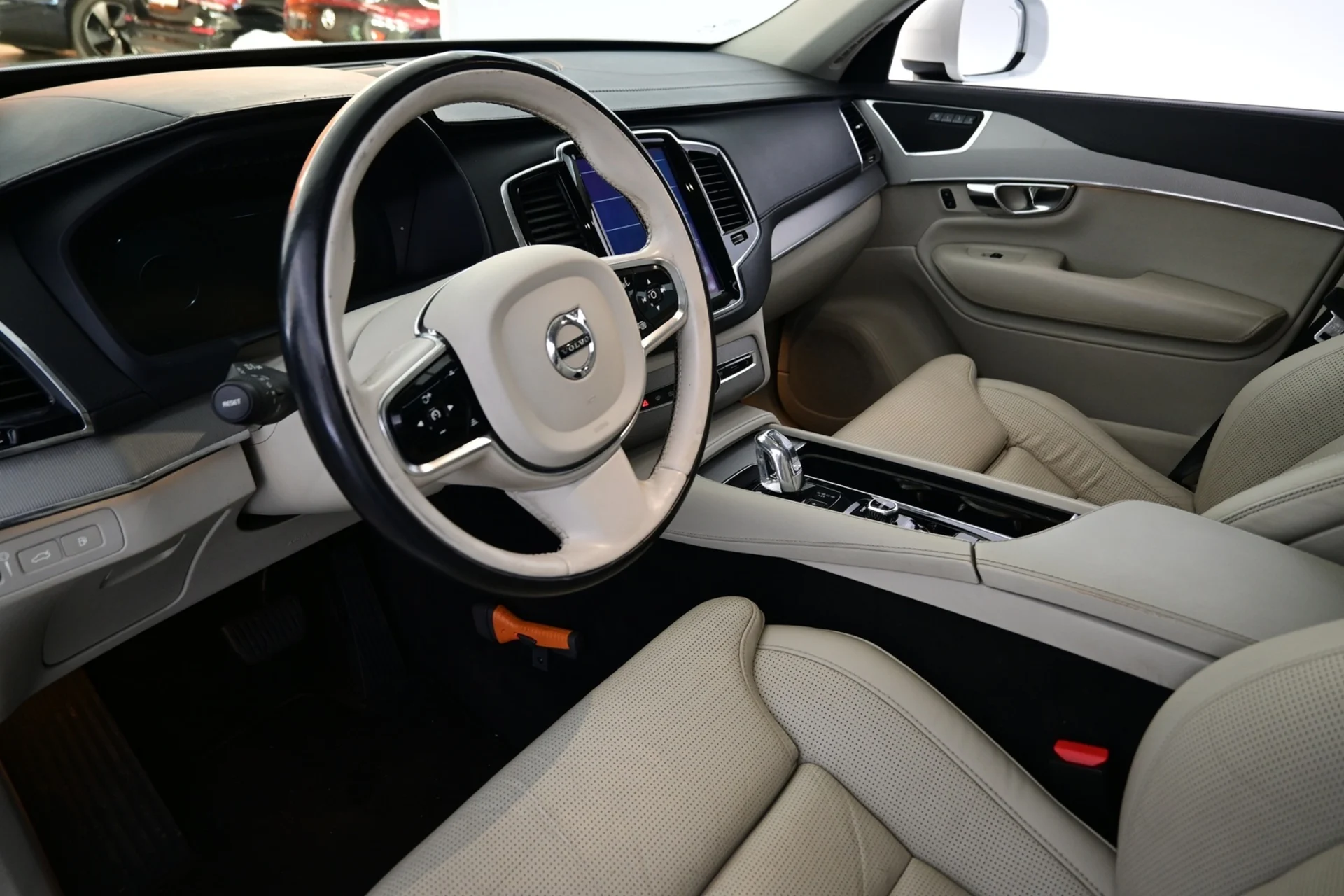 Car Image - XIWqJqIJoMQ3I8qwVMj26