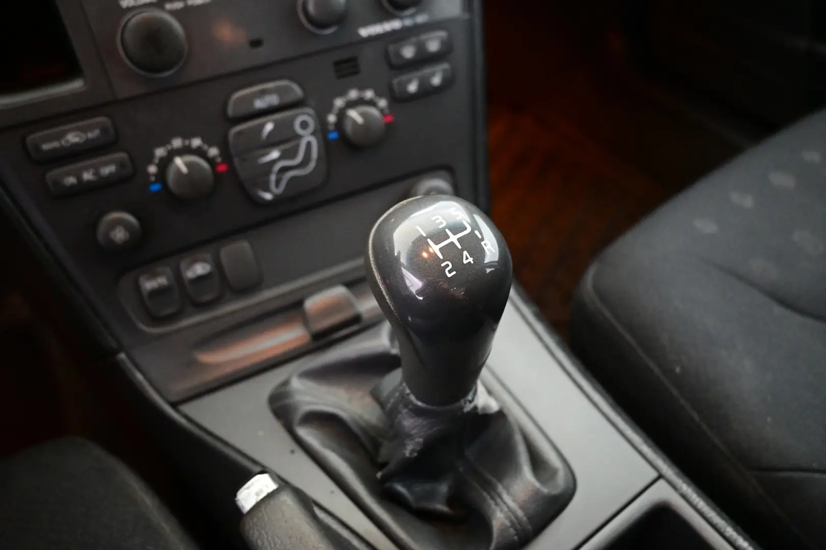 Car Image - 6GNoB31sqs17gCoWHsFu4e