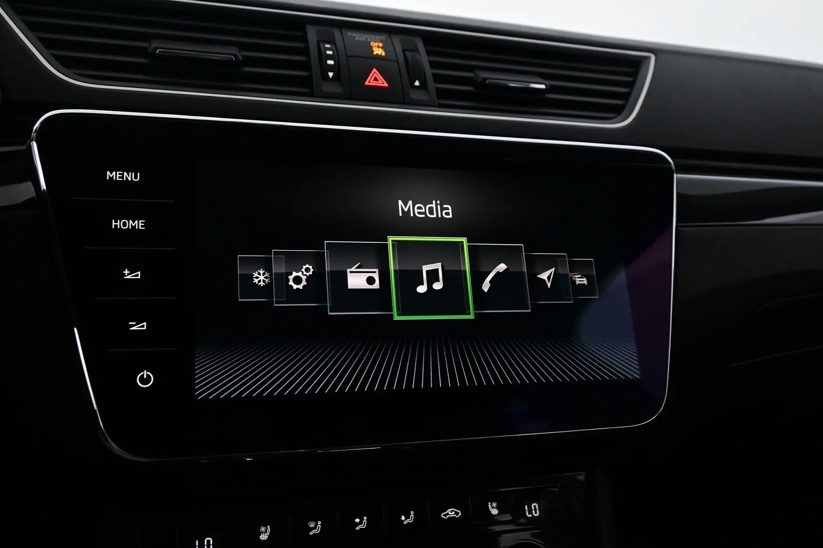 Car Image - 1yauwHcEL4d74INgr7BeWk