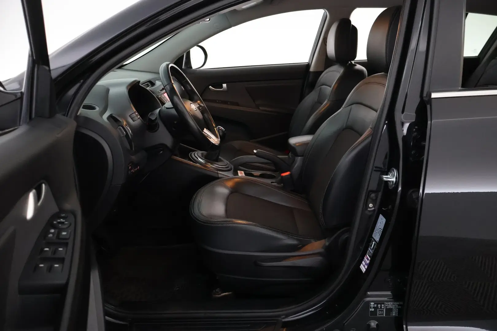 Car Image - 6raopTjJXkANRvoUD7Dd2R