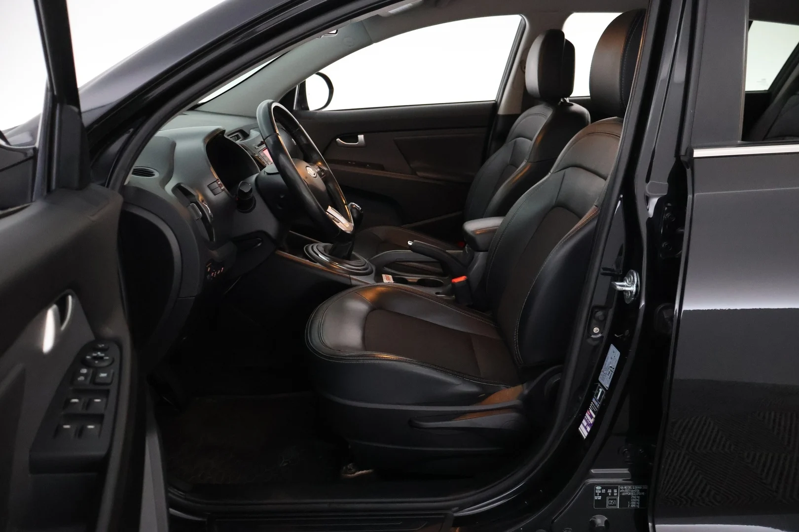 Car Image - 6raopTjJXkANRvoUD7Dd2R