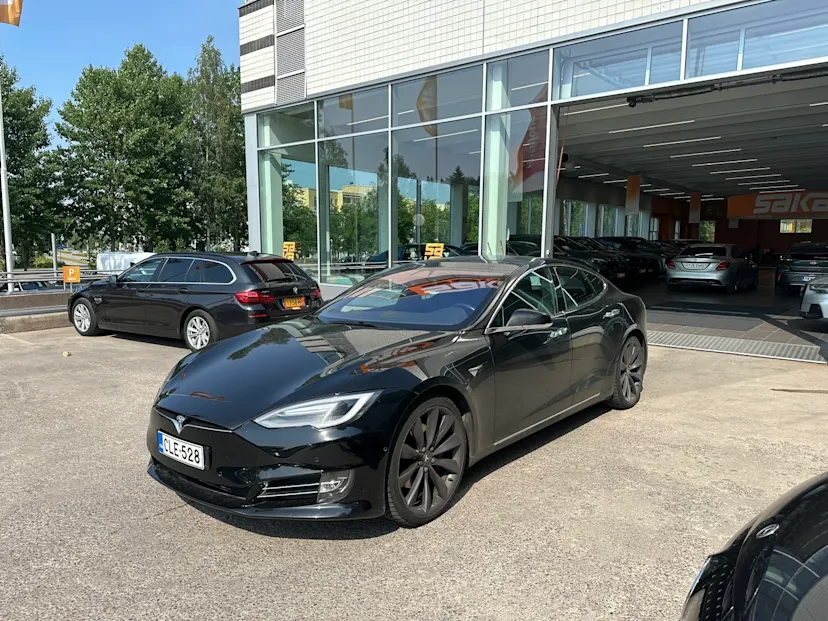 Tesla Model S