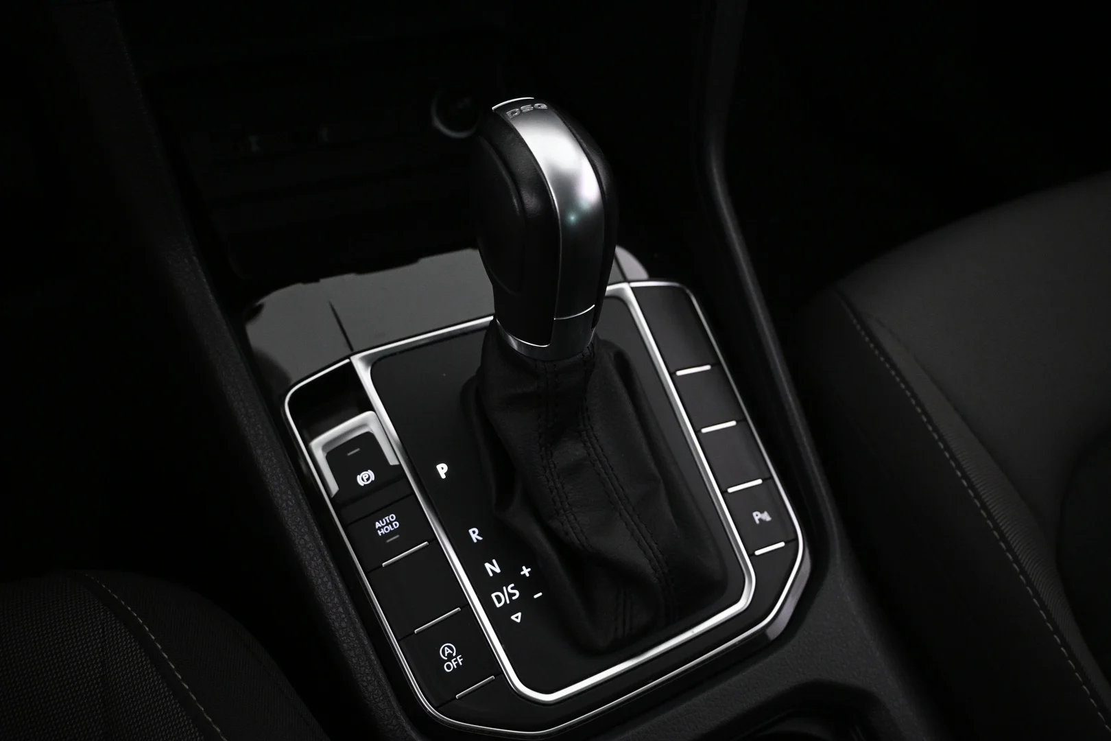 Car Image - 5tRHieHD8vVeXDfLnKZgJm