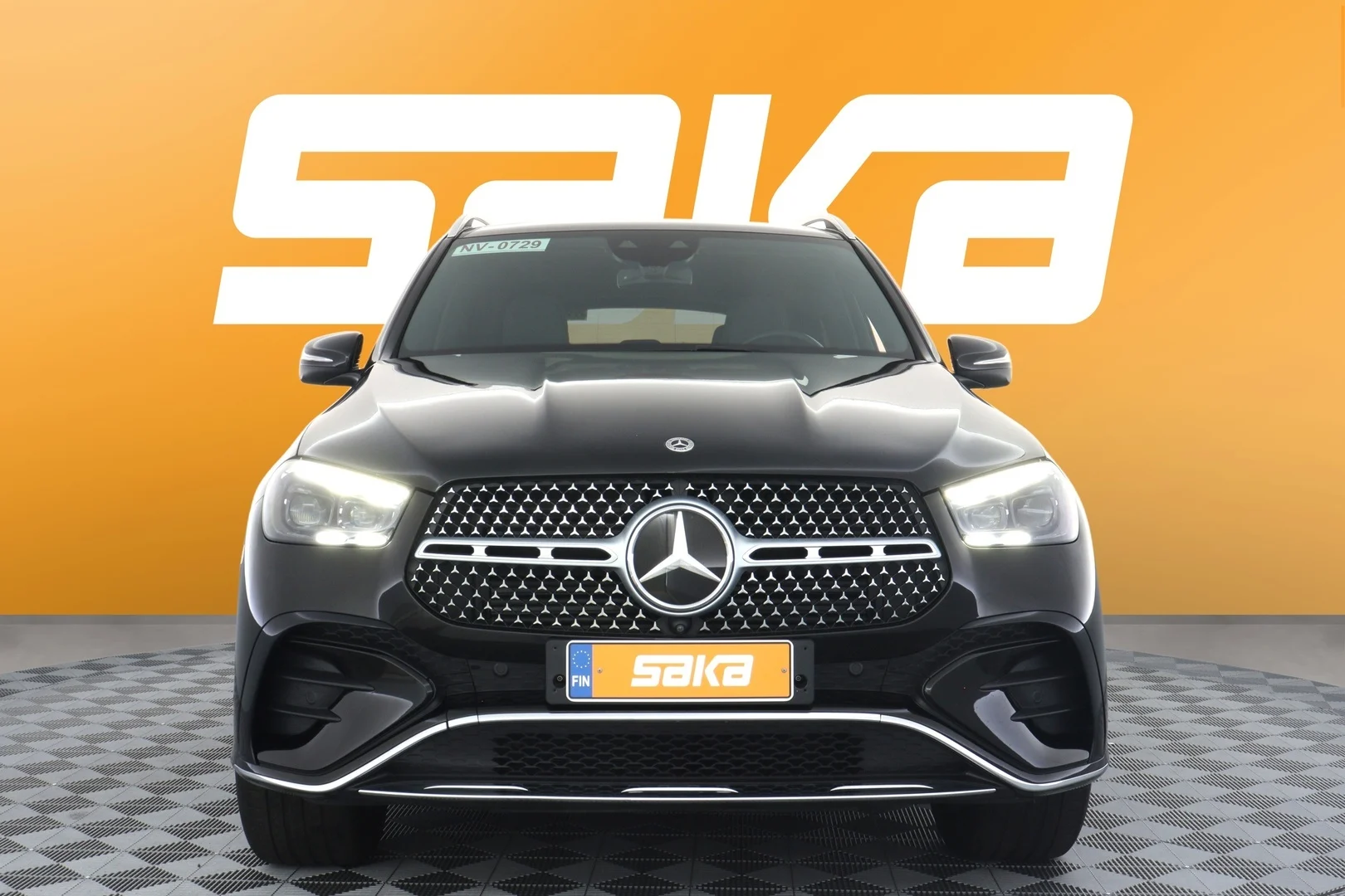 Car Image - 1WNJH7q4Ju8s3XseHfkkMC