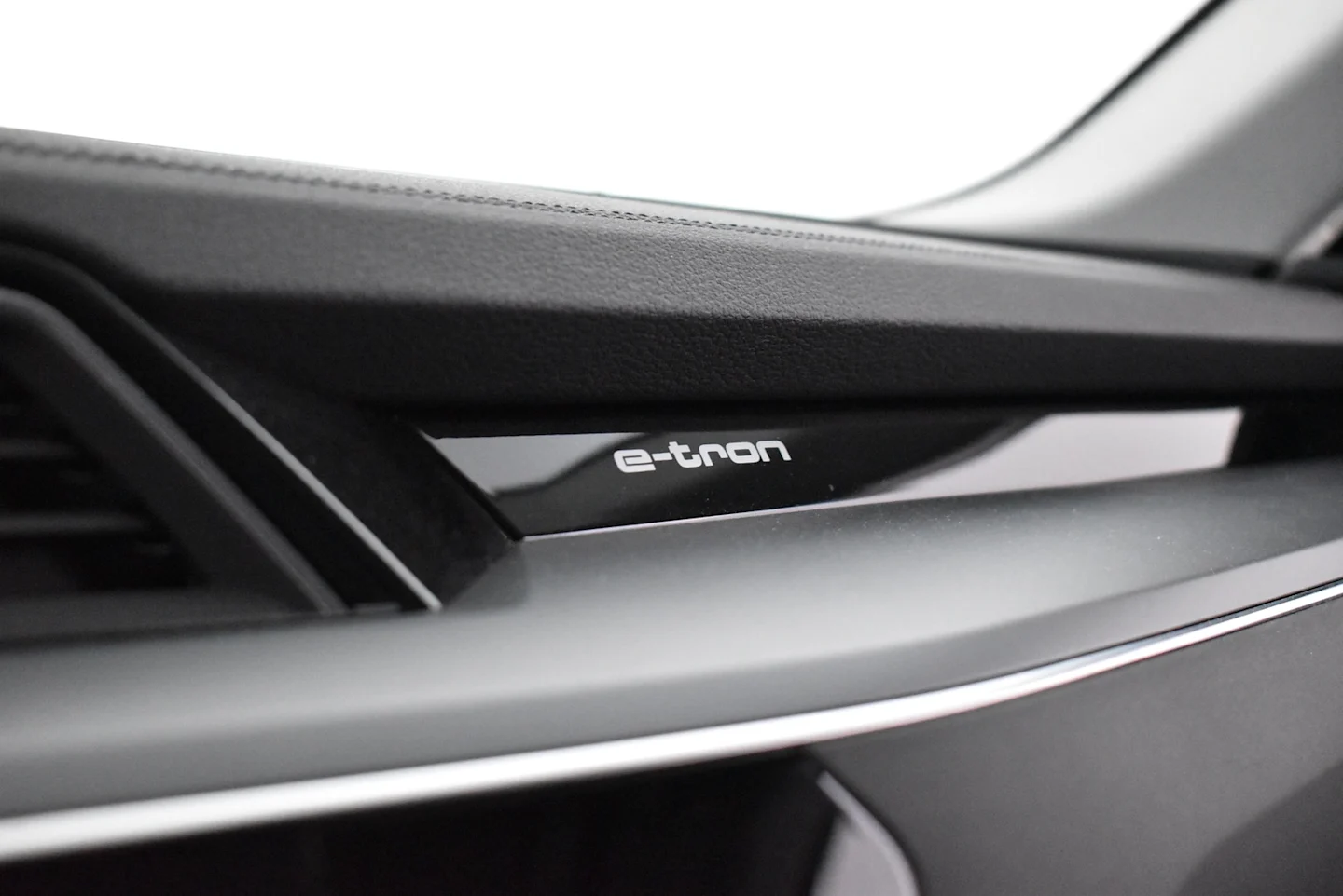 Car Image - 2Lp3WN3dlr0nvEcMC4sb4p