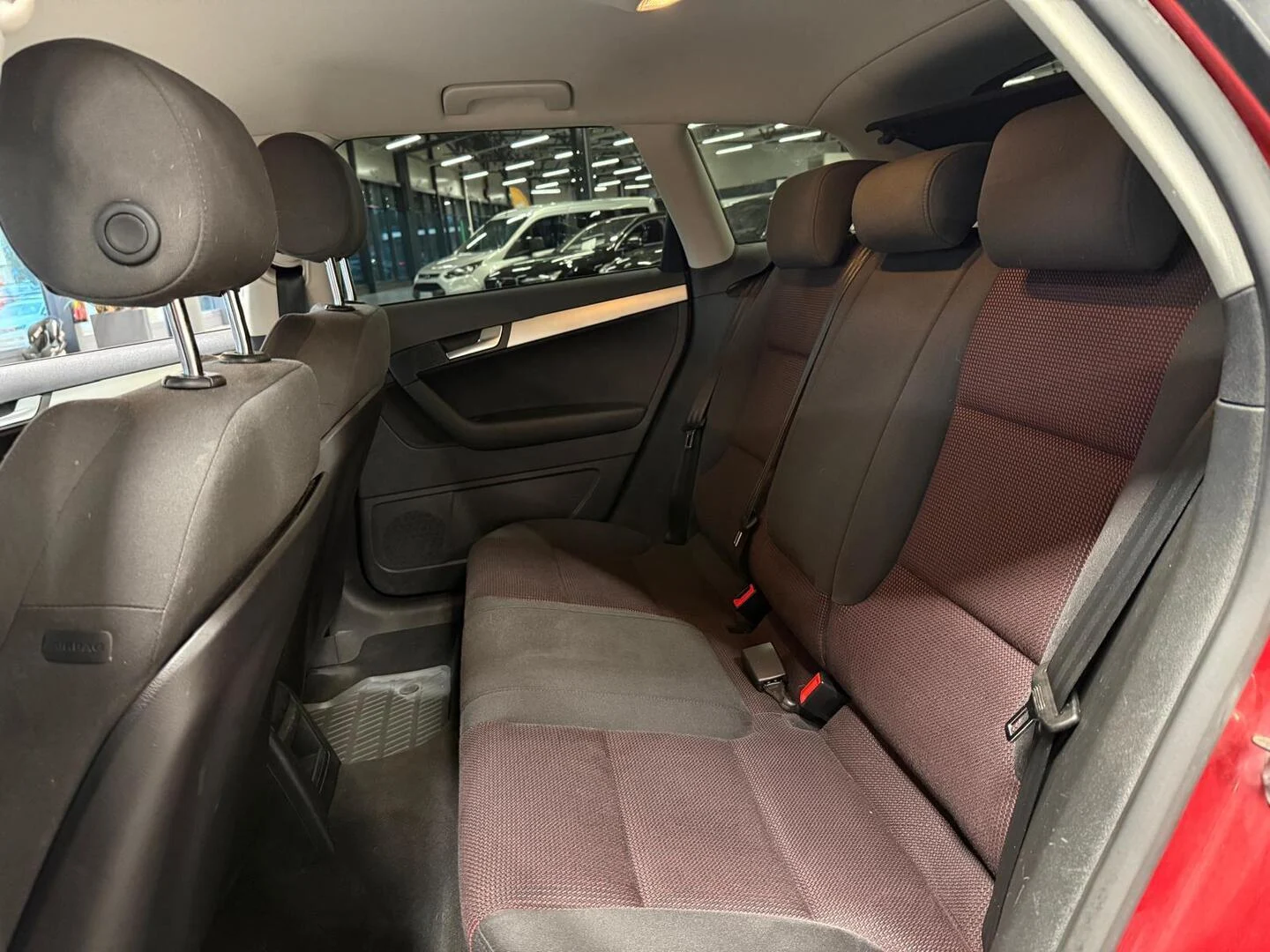 Car Image - 4HGgM8LWHyuorE8u3n4vv5