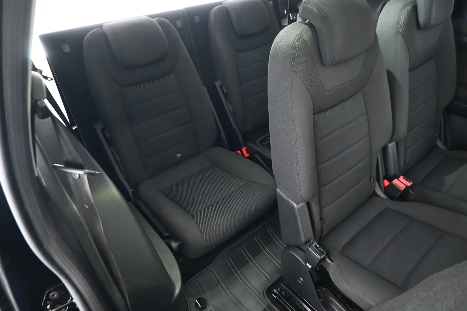 Car Image - 3VviB4gnNSa188tsxtNJj0