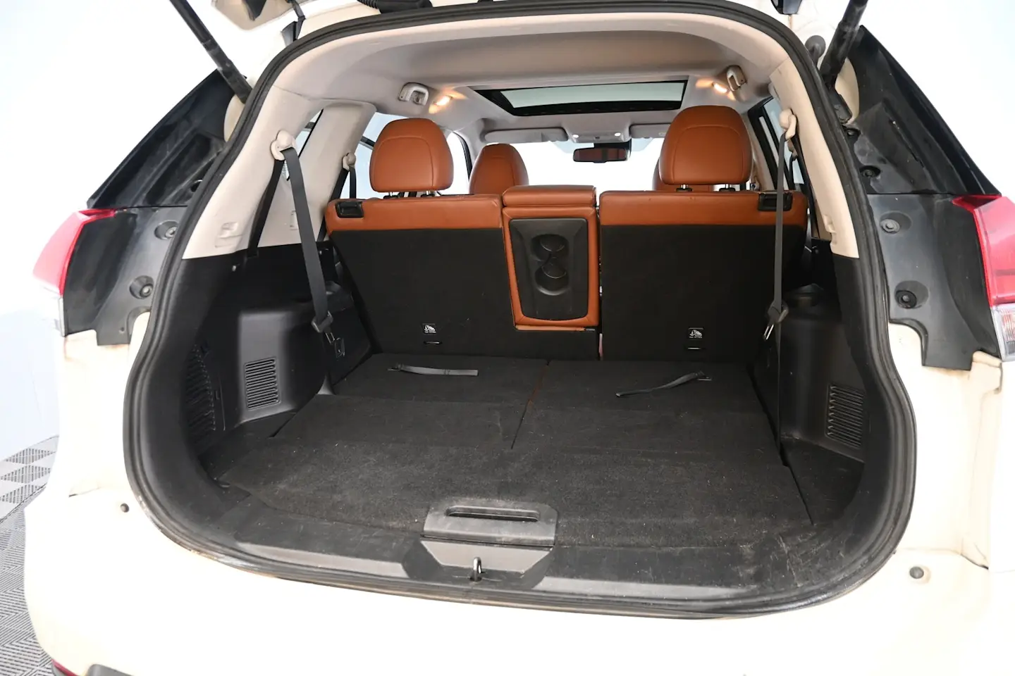 Car Image - 3WPh1JMfaxHasHj1VBHFCm