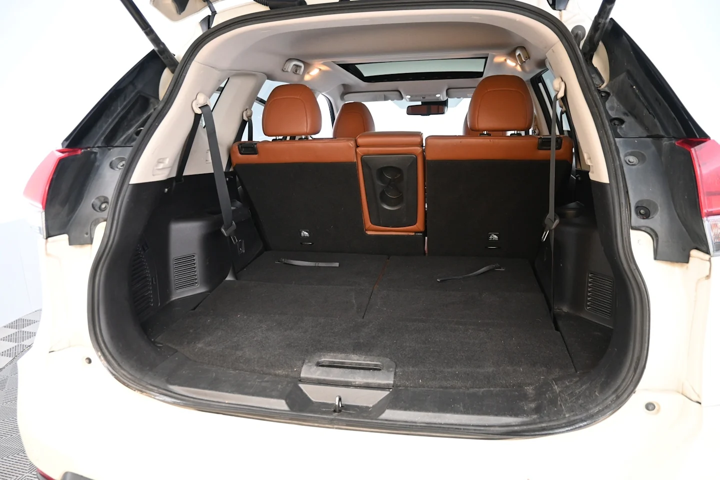 Car Image - 3WPh1JMfaxHasHj1VBHFCm