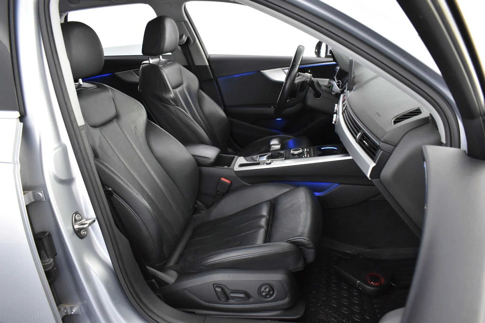 Car Image - 3vahQdxUKI1PGiZnSnXgTi