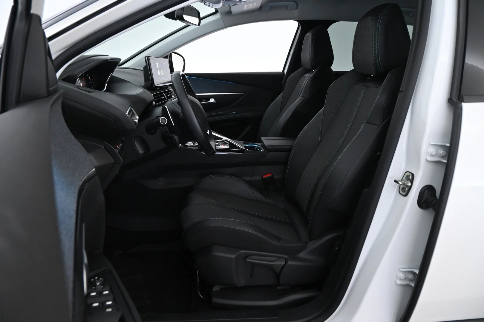 Car Image - 7ga07yKTFRFfTNgDI3cbM