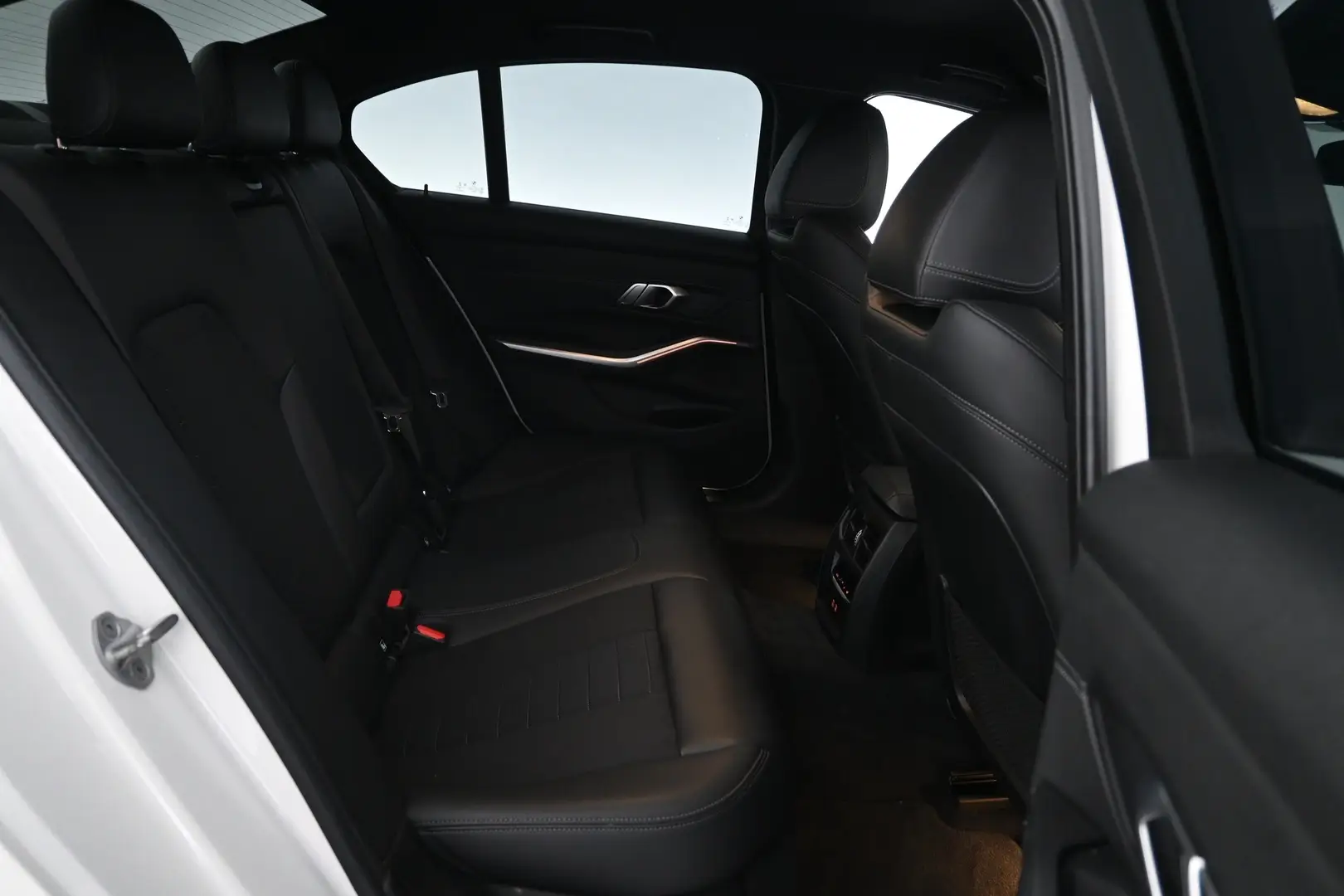 Car Image - 4L10yDXdpDODNn39eKYLkq
