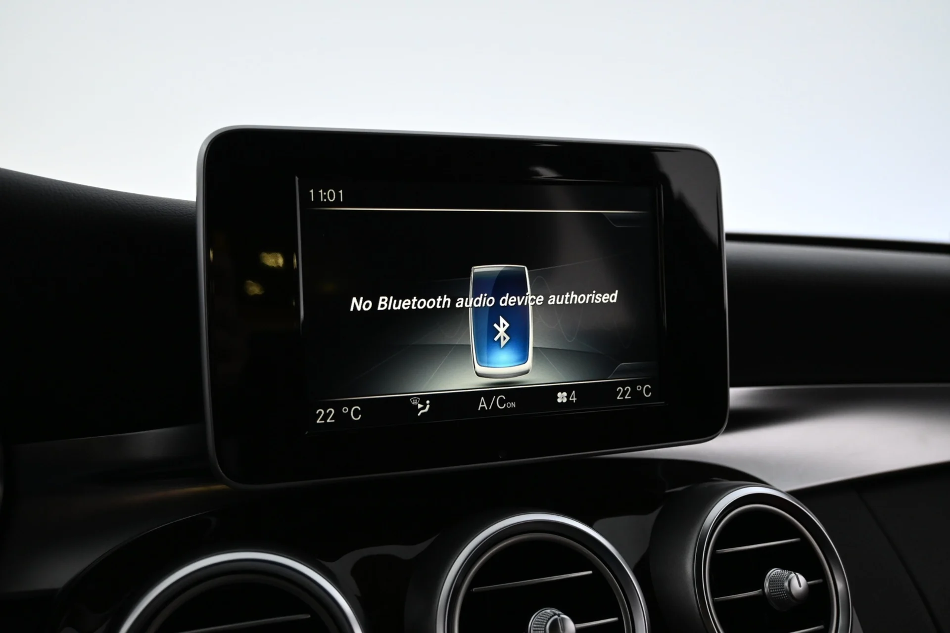 Car Image - kcPEWZjmKUeWutlnNkbJk