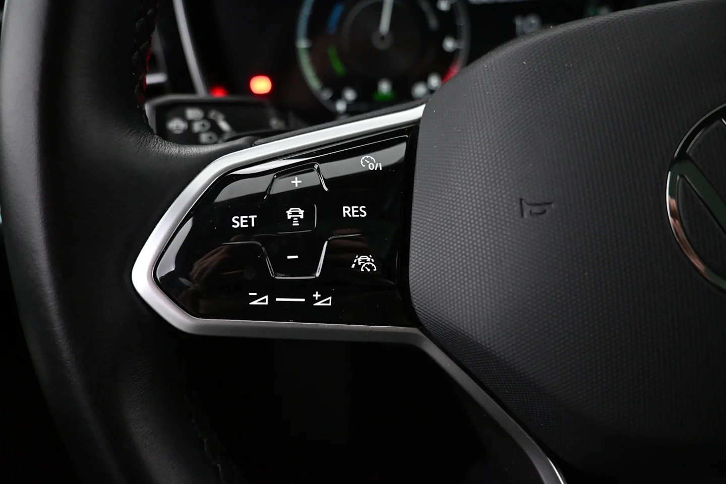 Car Image - xIbrs6Aqvi6sP9Q4q5UVr