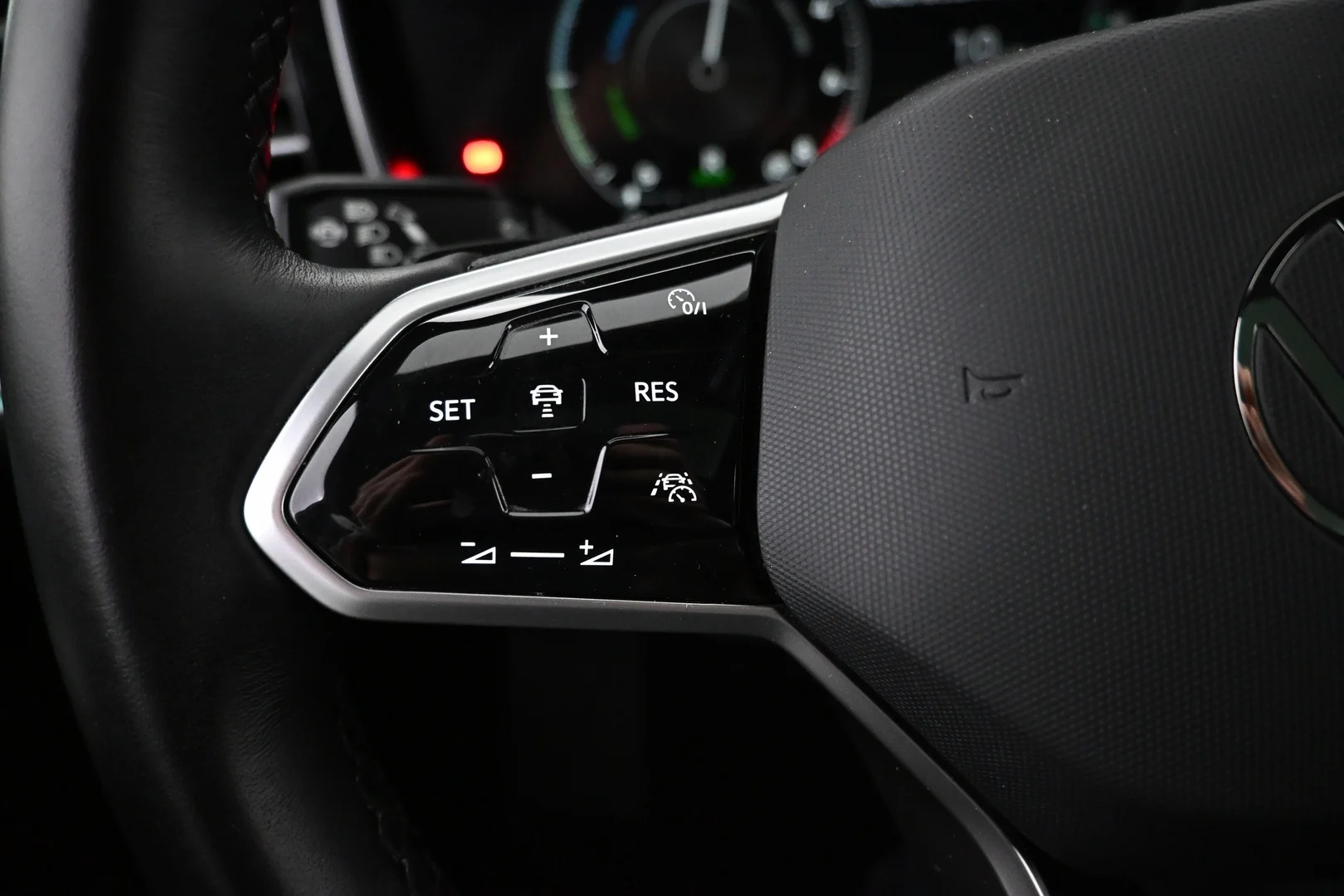 Car Image - xIbrs6Aqvi6sP9Q4q5UVr