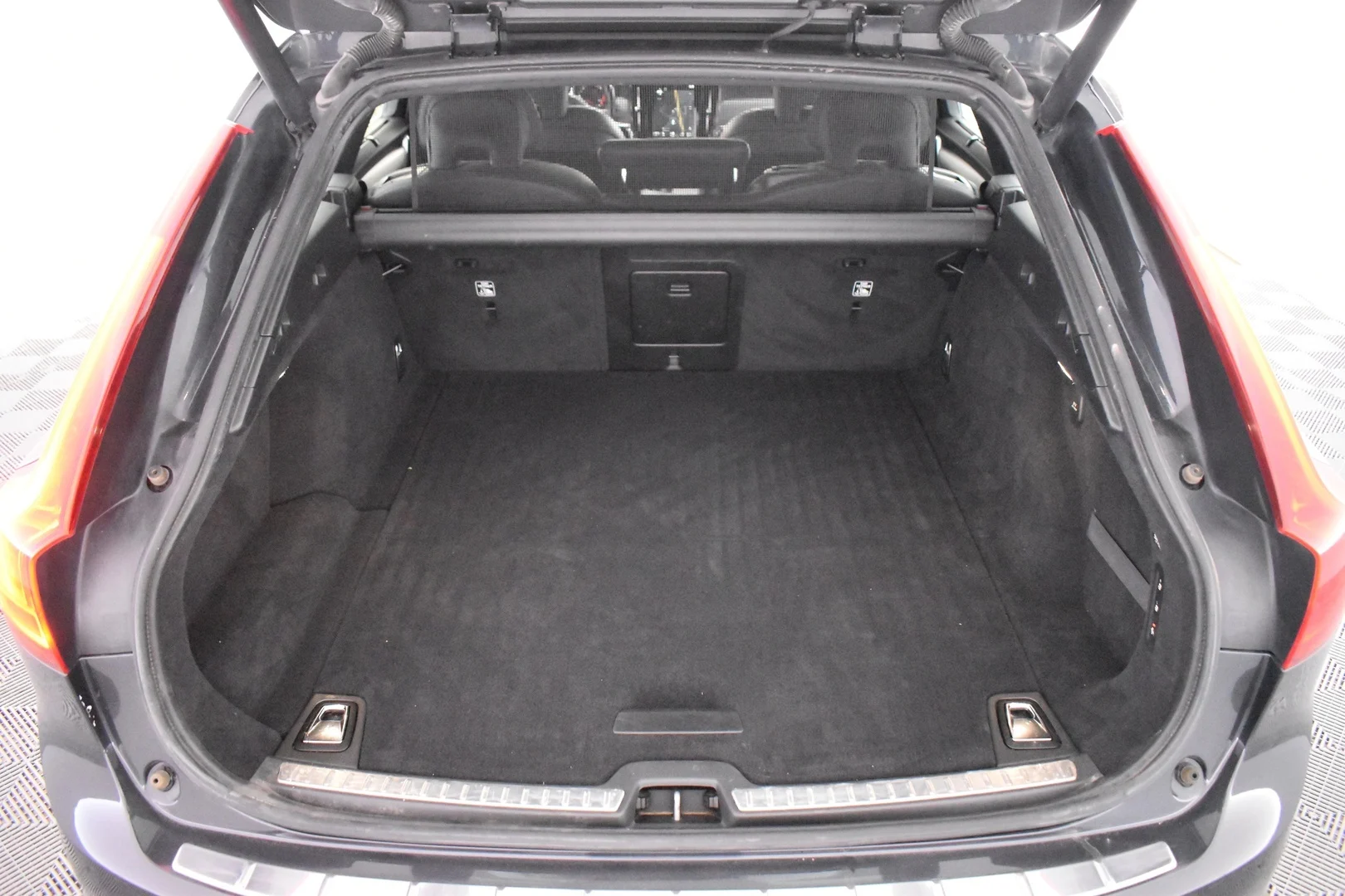 Car Image - Ko81PWTLVRAYzdruL0HeH